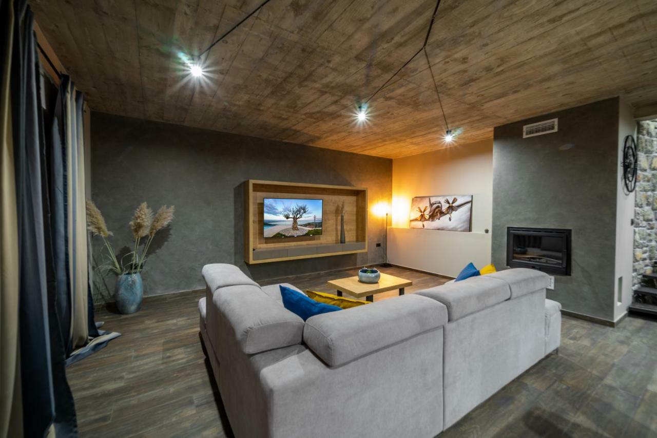 Villa Visum Poljane Ngoại thất bức ảnh
